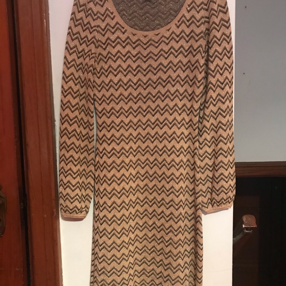 Sweater dress- neutral and gold